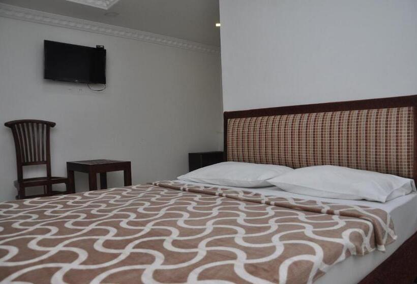 ホテル Saasha City