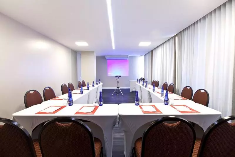 Отель San Diego Suites Veredas Sete Lagoas