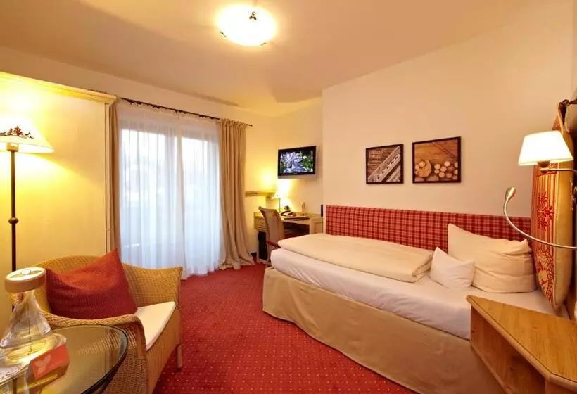 Hotel Staudacherhof History & Lifestyle