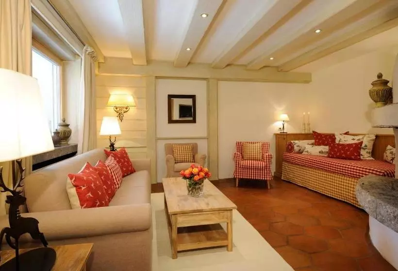 Hotel Staudacherhof History & Lifestyle