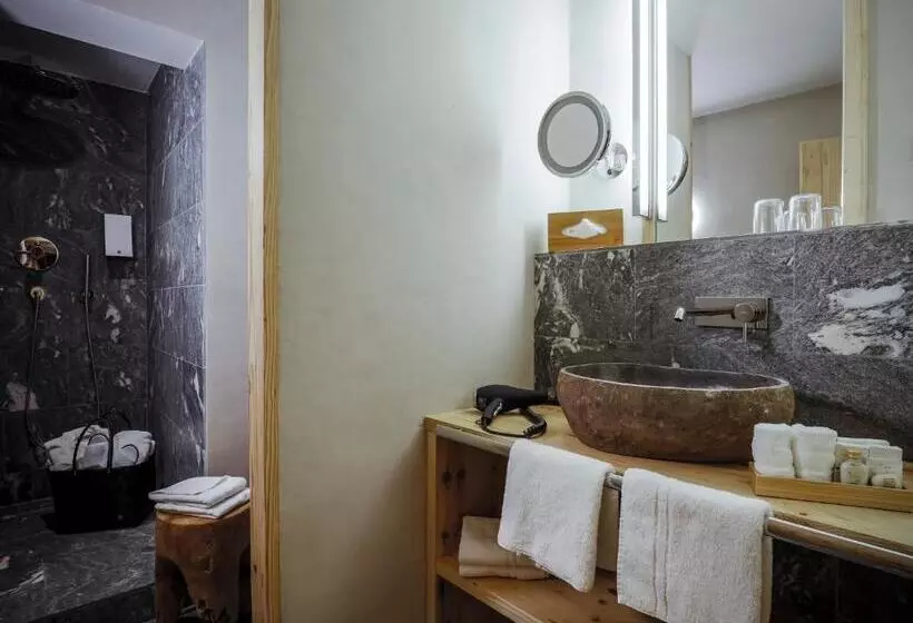 Hotel Staudacherhof History & Lifestyle