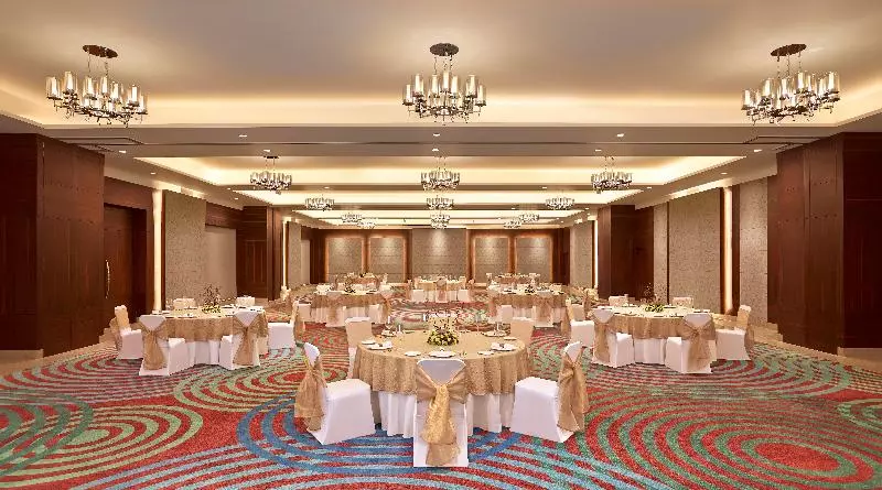 호텔 Taj Damdama Lake Resort & Spa, Gurugram