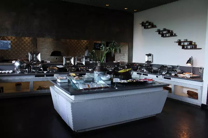 호텔 Taj Damdama Lake Resort & Spa, Gurugram