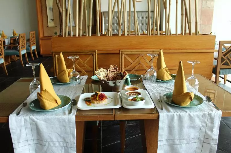 호텔 Taj Damdama Lake Resort & Spa, Gurugram