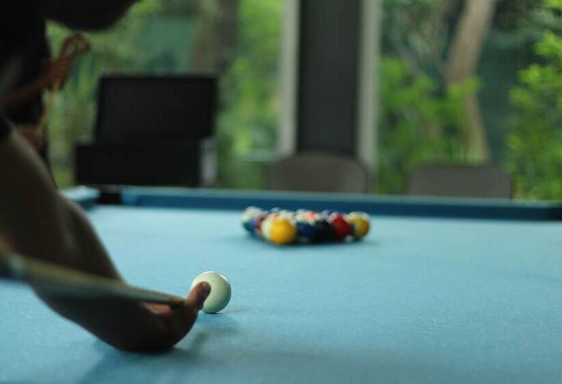 酒店 Taj Damdama Lake Resort & Spa, Gurugram