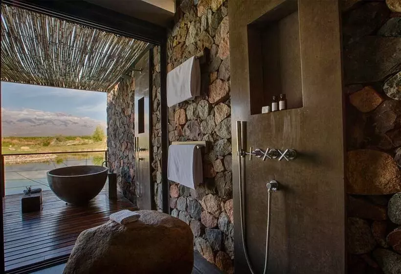 בית מלון כפרי The Vines Resort & Spa