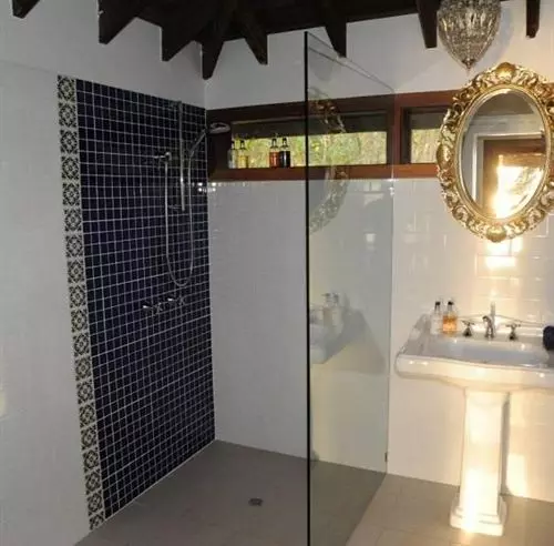 Paradise Bay Island Resort