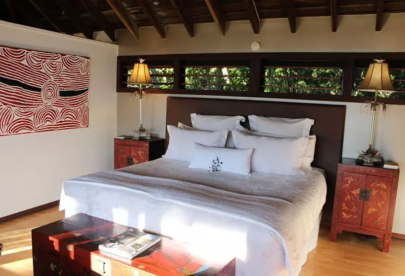 Paradise Bay Island Resort