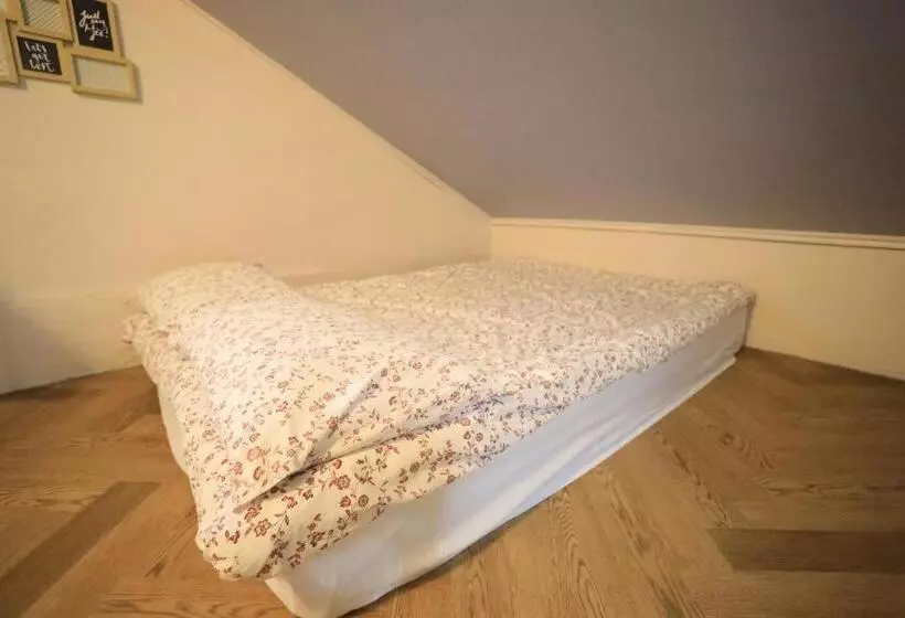 Pensão Sisnbro Guesthouse