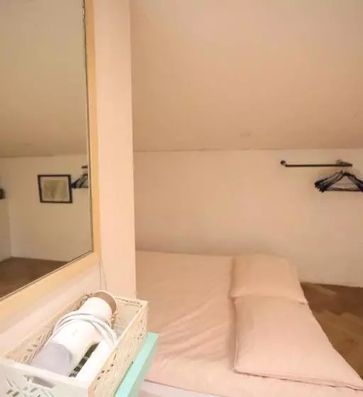 Pensão Sisnbro Guesthouse