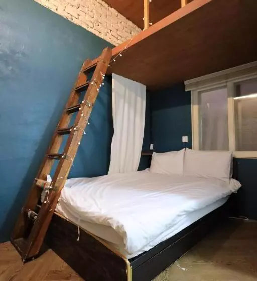 Pensão Sisnbro Guesthouse