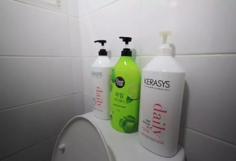 Pensão Sisnbro Guesthouse