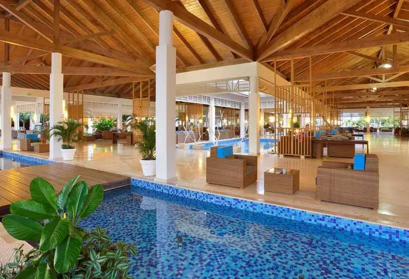 استراحتگاه Meliá Jardines del Rey