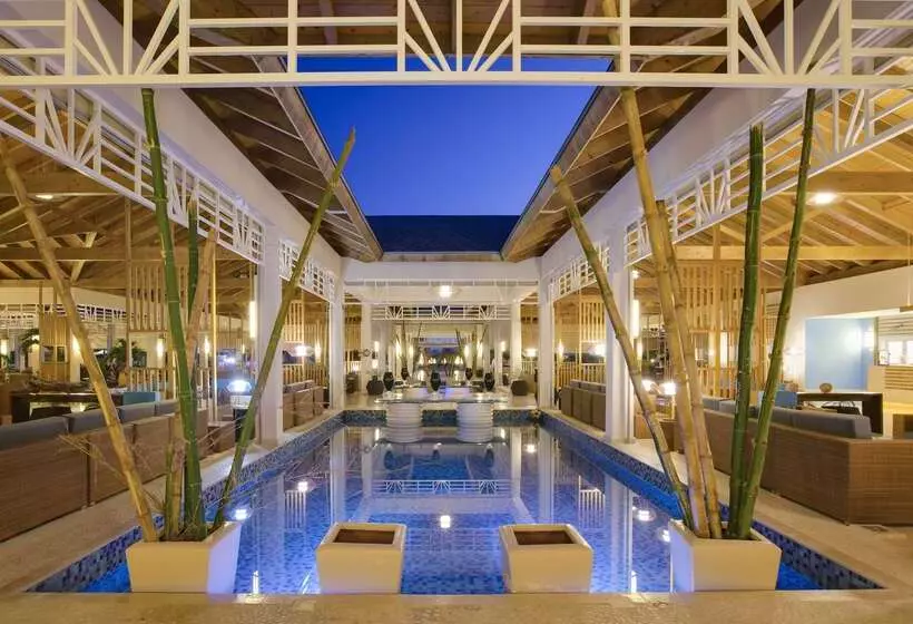 استراحتگاه Meliá Jardines del Rey