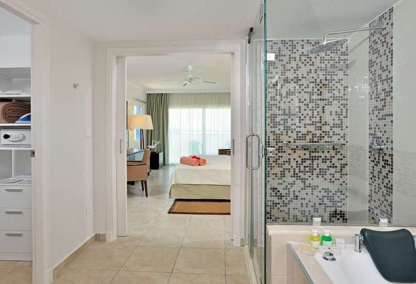 استراحتگاه Meliá Jardines del Rey