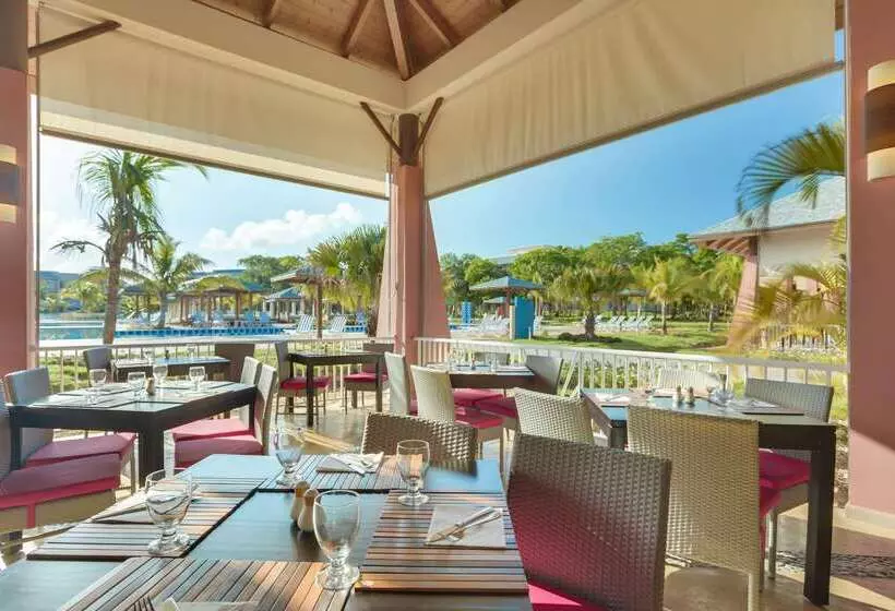 استراحتگاه Meliá Jardines del Rey