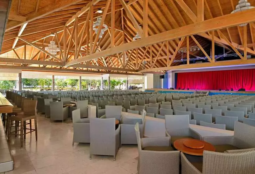 استراحتگاه Meliá Jardines del Rey