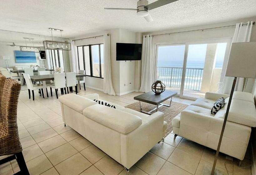 Отель Daytona Beach Soaring