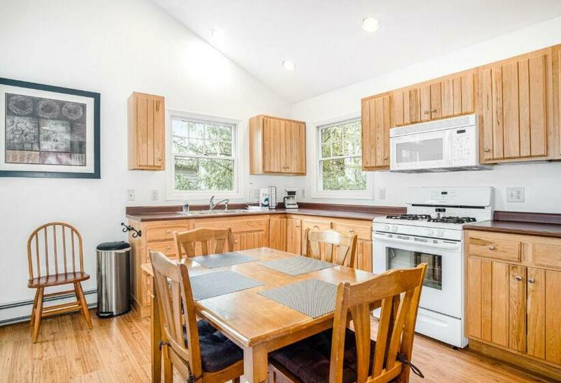 בית מלון כפרי Treehouse