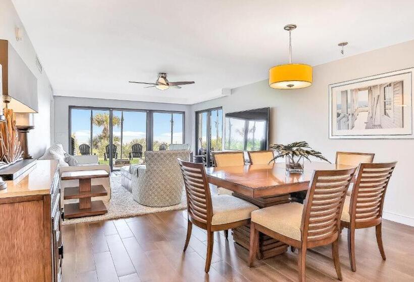 Отель Shorehom By The Sea 12