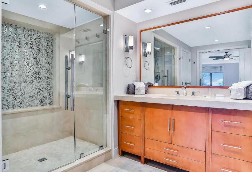 Отель Shorehom By The Sea 12