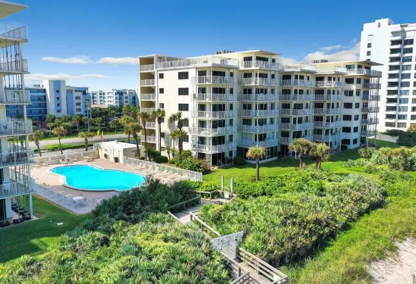 Hotelli Shorehom By The Sea   12