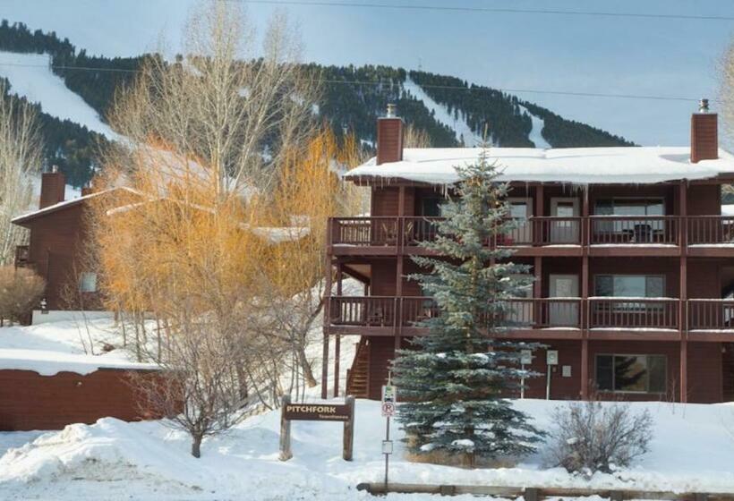 酒店 2502 Pitchfork