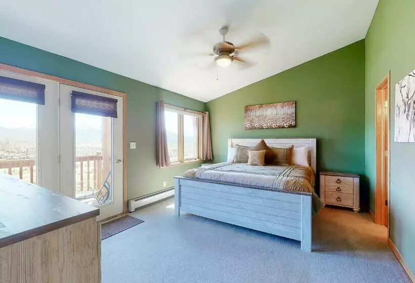Hotelli Grand County Get Away