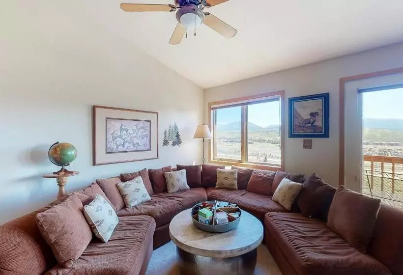 Hotelli Grand County Get Away
