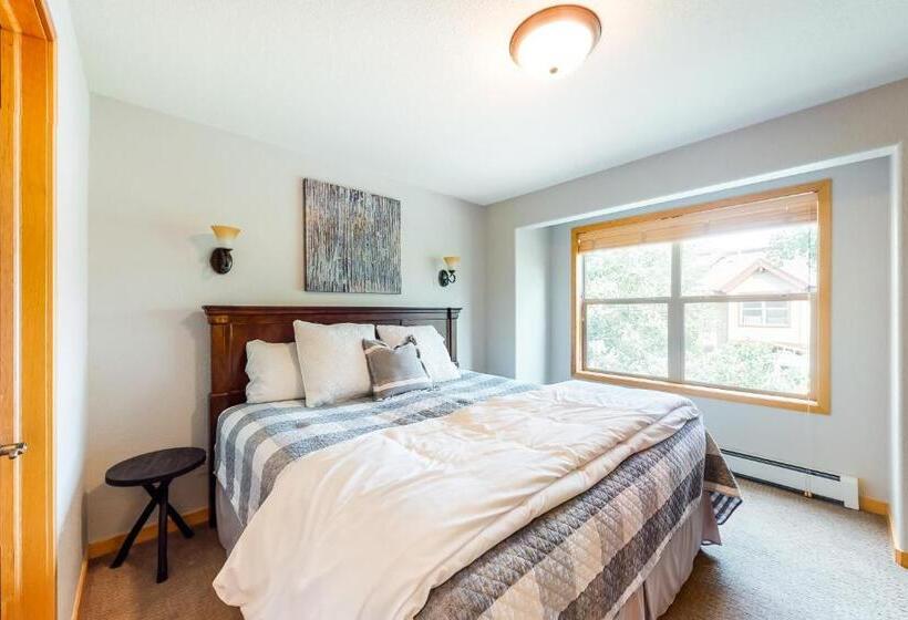 هتل Home Sweet Hideaway Park