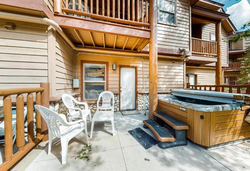 هتل Home Sweet Hideaway Park