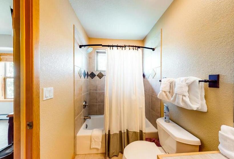 هتل Home Sweet Hideaway Park