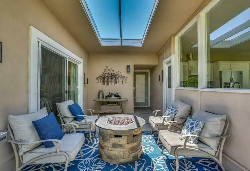 ホテル Indian Wells Glass House