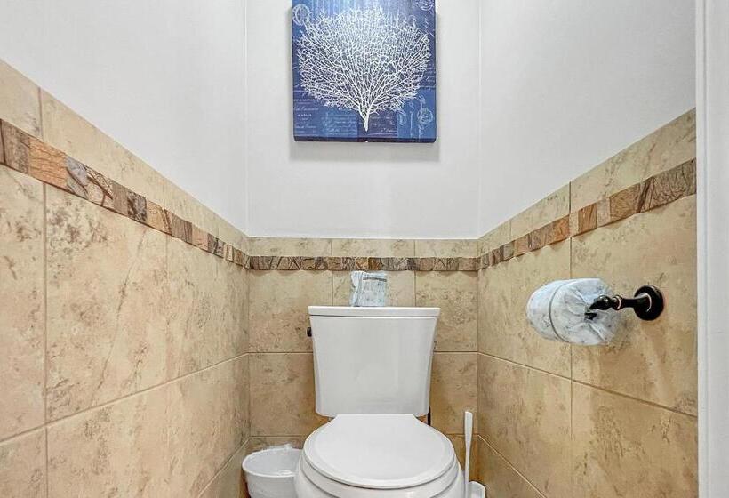 فندق Jade East Towers 720