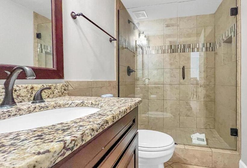 فندق Jade East Towers 720