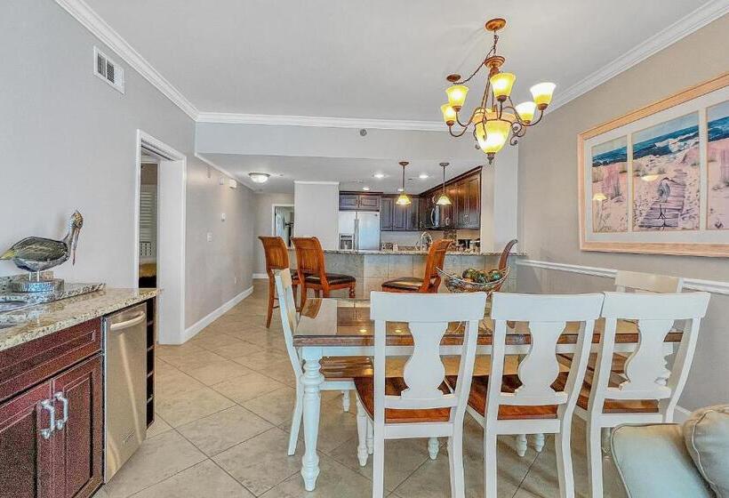 فندق Jade East Towers 720