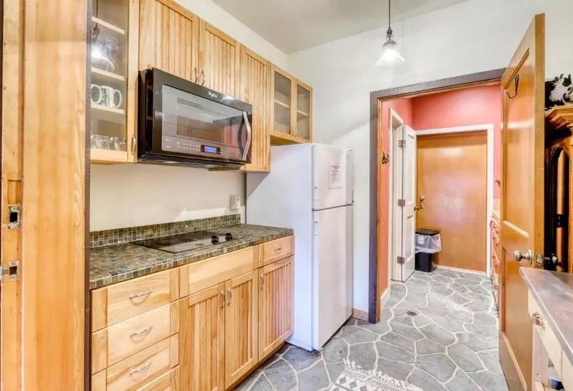 ホテル Berry Glen Redwood Park Loft