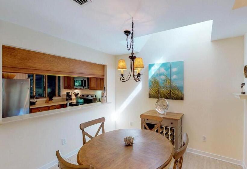 호텔 4406 Windswept