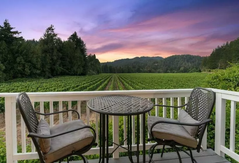 ホテル Melody Vineyard Cottage