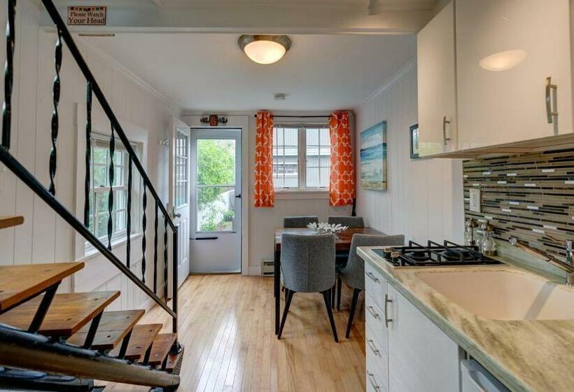 هتل Provincetown Perfection