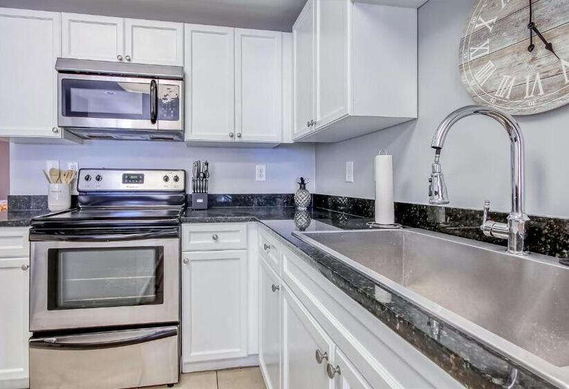 호텔 Coconut Grove 203