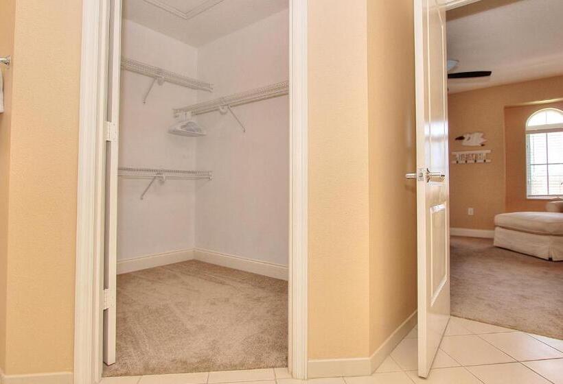 فندق Belle Harbor 13