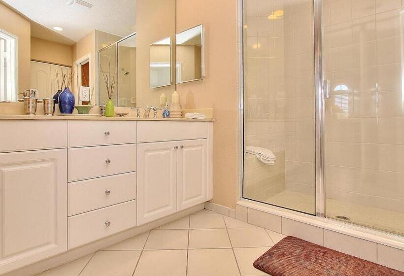 فندق Belle Harbor 13