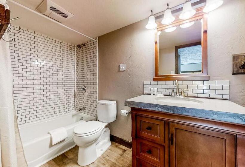 فندق Black Birch