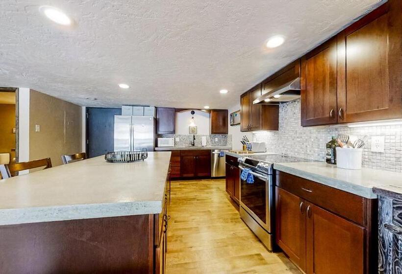 فندق Black Birch