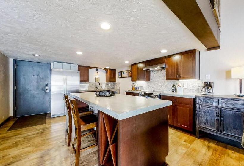 فندق Black Birch