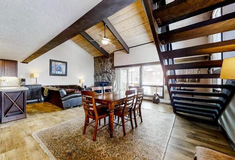 فندق Black Birch