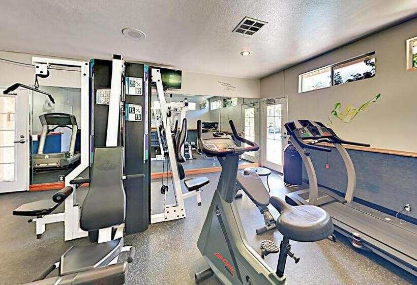 酒店 Monarch Vista