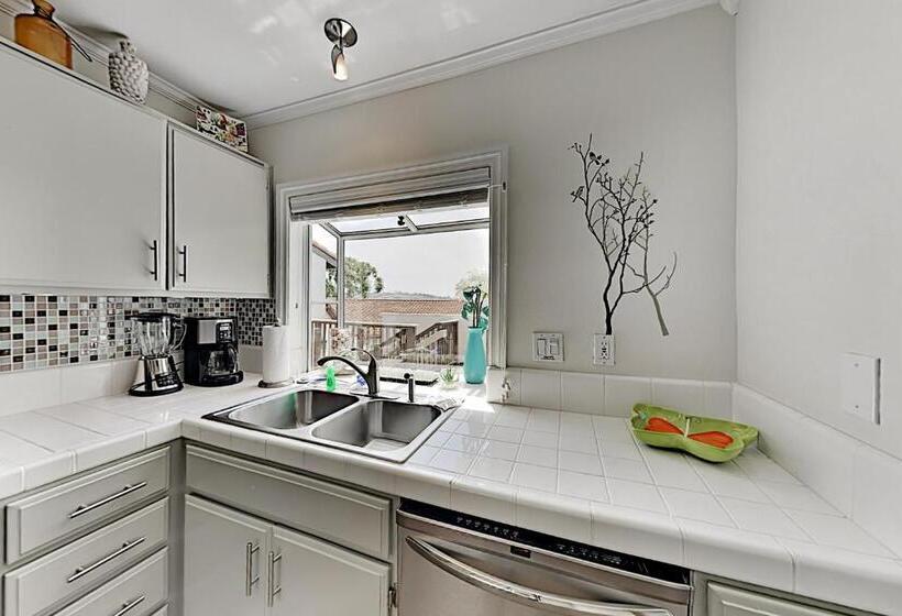 酒店 Monarch Vista