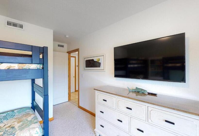 בית מלון כפרי Sea Tower 113